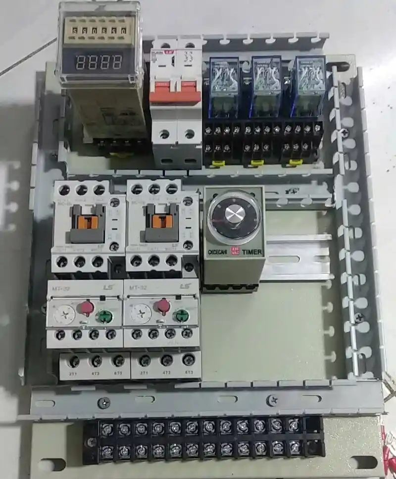 Thiết kế tủ điện bơm nước chạy luân phiên có đơn giản