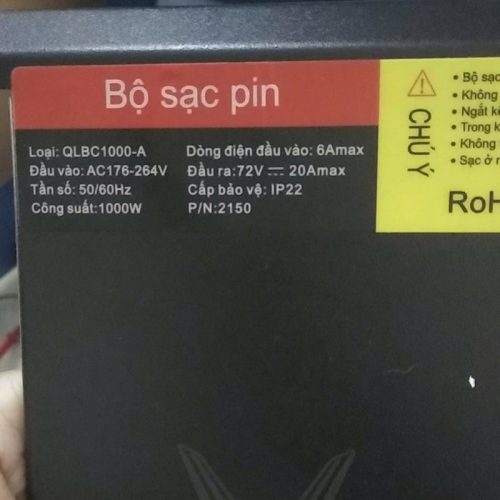 Sửa bộ sạc xe máy điện vinfast 1000w không lên nguồn (2)